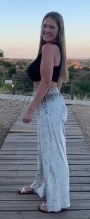 Lisandra Lea leaked photo #24