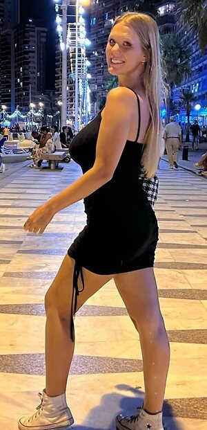Lisandra Lea leaked photo #32