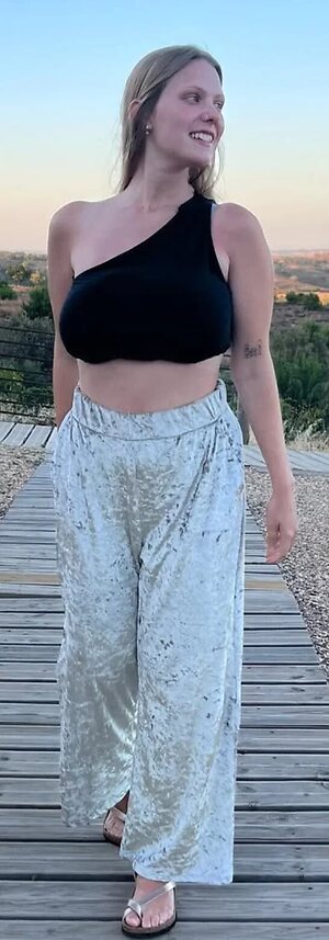 Lisandra Lea leaked photo #45