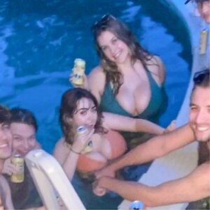 Lisa’s leaked photo #33