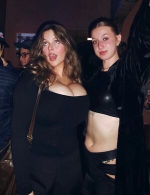 Lisa’s leaked photo #63
