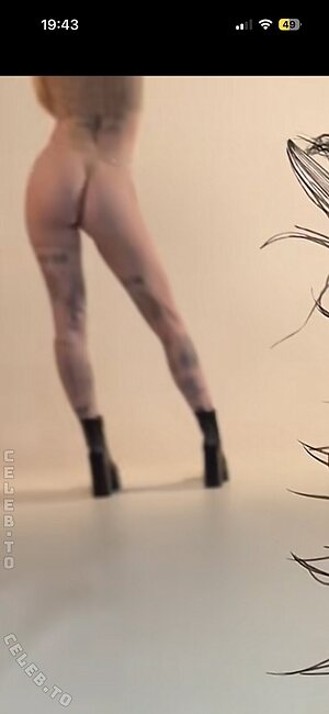 Lisaxptc Nude Leaked Photo #23