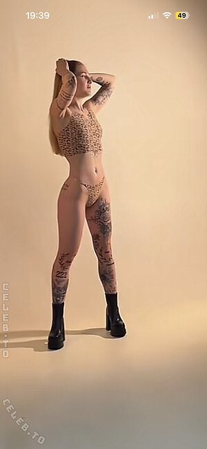 Lisaxptc Nude Leaked Photo #32