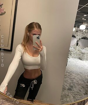 Liss.thl Nude Leaked Photo #59