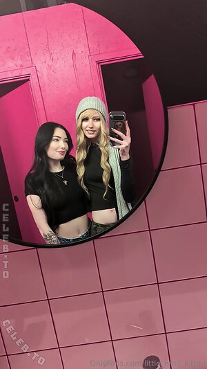 Little Emo Kitten Nude Leaked Photo #18