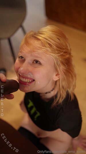 Little Emo Kitten Nude Leaked Photo #192