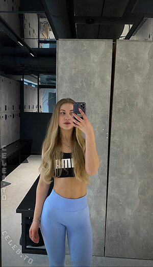 Little Evy leaked photo #30