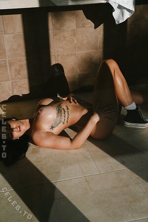 littlebrunettebaddie Nude Leaked Photo #8