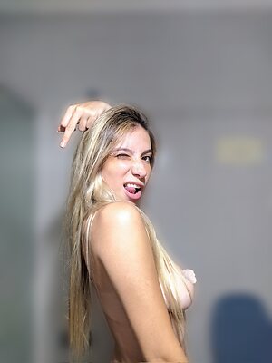 Littlelilith46 leaked photo #3