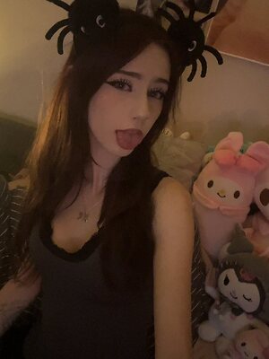 littlemissb3lle leaked photo #10