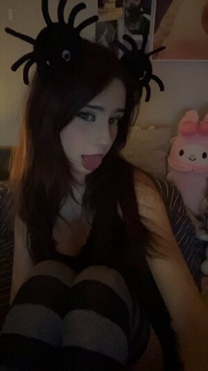 littlemissb3lle leaked photo #11
