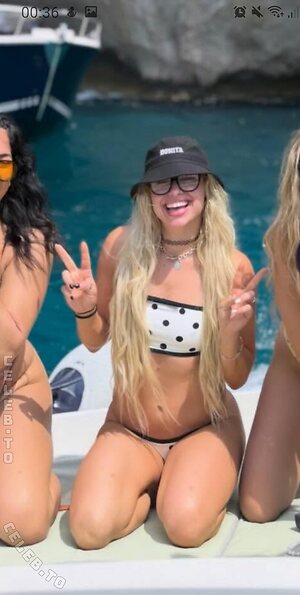 Liv Morgan photo