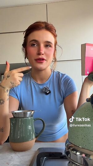 Liv Resenhas leaked photo #12