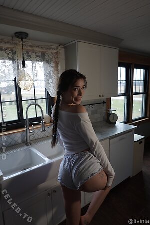 Livinia Roberts Nude Leaked Photo #84