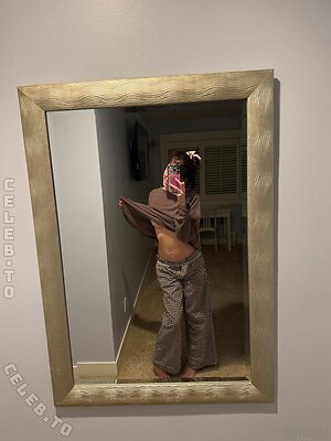 Livinia Roberts Nude Leaked Photo #138