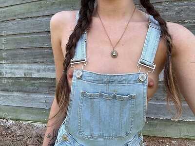 Livinia Roberts Nude Leaked Photo #382