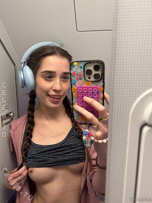 Livinia Roberts Nude Leaked Photo #455