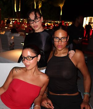 Liz Cambage leaked photo #40