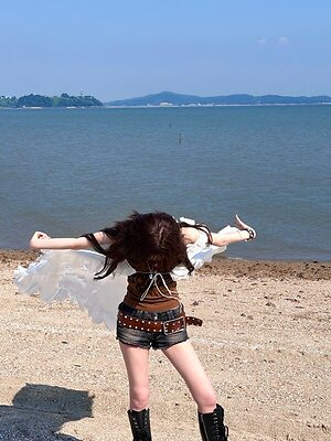 LIZ leaked photo #8