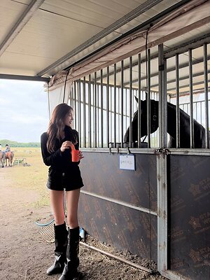 LIZ leaked photo #53