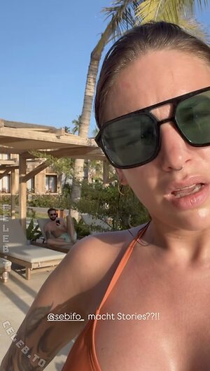 Liza Waschke Nude Leaked Photo #6