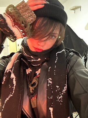 Lizotron leaked photo #3