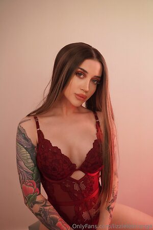 LizzieLestrange leaked photo #20