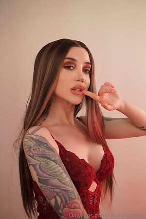 LizzieLestrange leaked photo #22