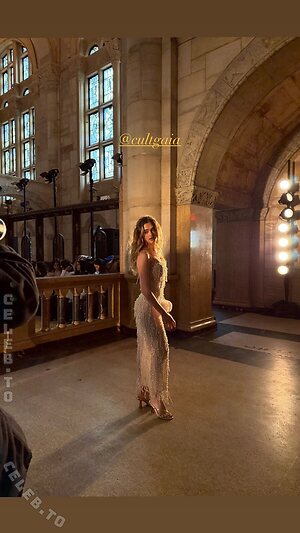 Lizzy Greene Nude Leaked Photo #11