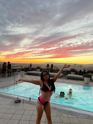 Lizzy leaked photo #8