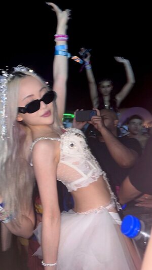 llusy.h leaked photo #18