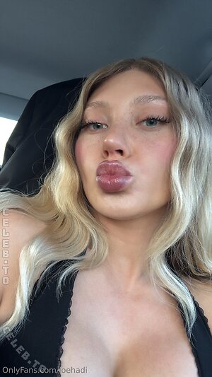 Loenihadi Nude Leaked Photo #129