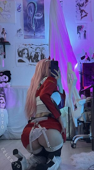 lofipeach.cos leaked photo #4