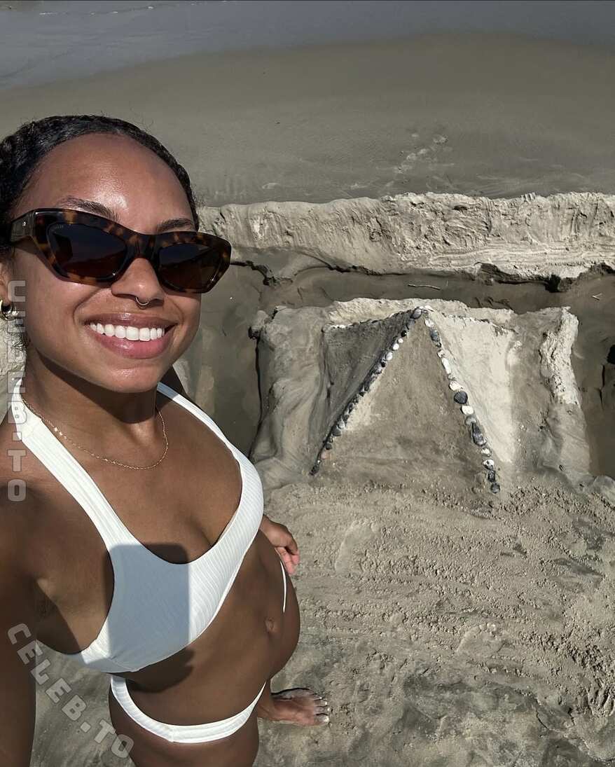 Logan Browning photo