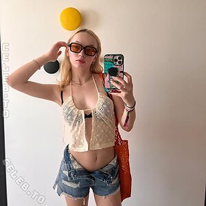 Lola Clark photo