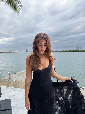 Lola Indigo Nude Leaked Photo #13
