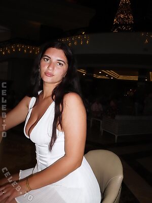 lola ivy photo