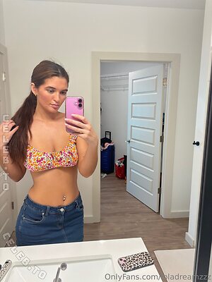 lola ivy Nude Leaked Photo #46