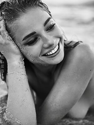 Lola Weippert photo