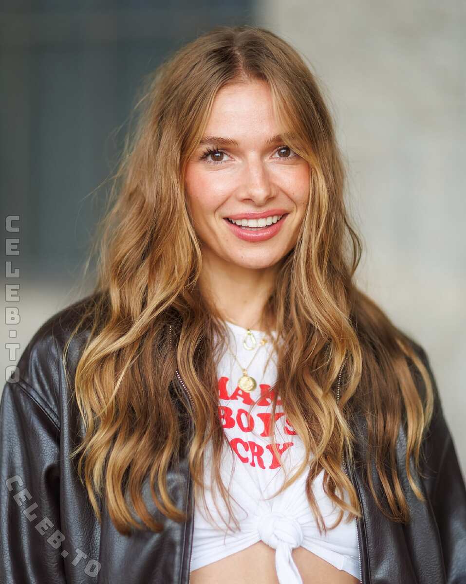 Lola Weippert photo