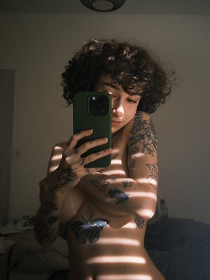 Lola Nude Leaked Photo #9