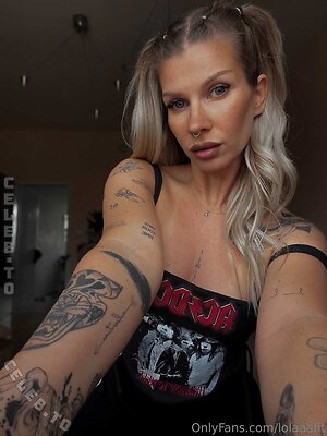 Lolaaafit Nude Leaked Photo #16