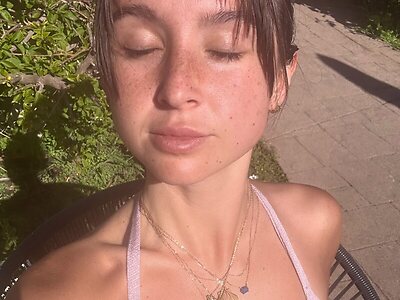 Lolaastevens Nude Leaked Photo #3