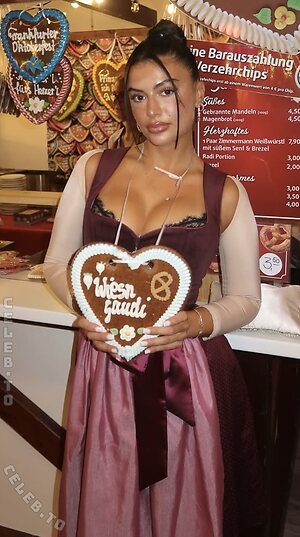 Loma Marie Nude Leaked Photo #7