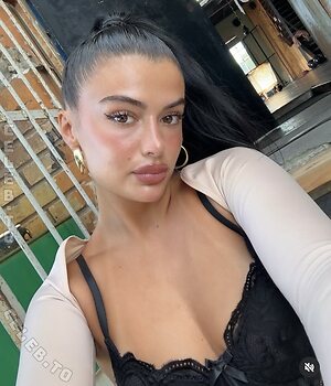 Loma Marie Nude Leaked Photo #12