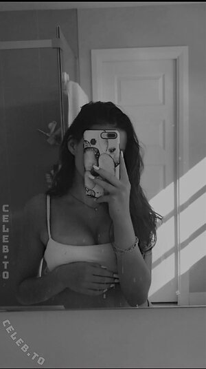 lopi_xox leaked photo #3