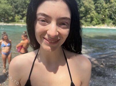 Lorde photo