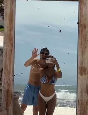 Lorelaih2os leaked photo #7