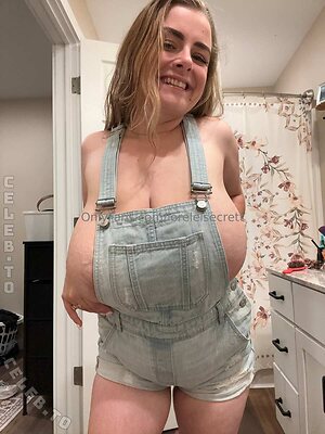 Lorelei Wilfong Nude Leaked Photo #7