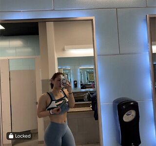 Loren Kim leaked photo #7